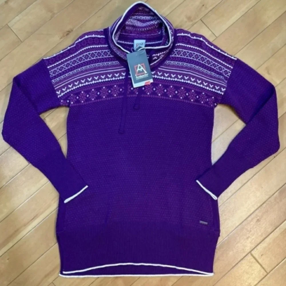 Avalanche Fair Isle Knit Turtleneck Sweater NWT sz S